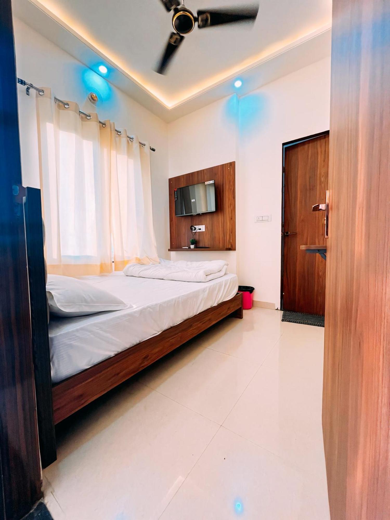 Hotel Pooja 斋浦尔 外观 照片