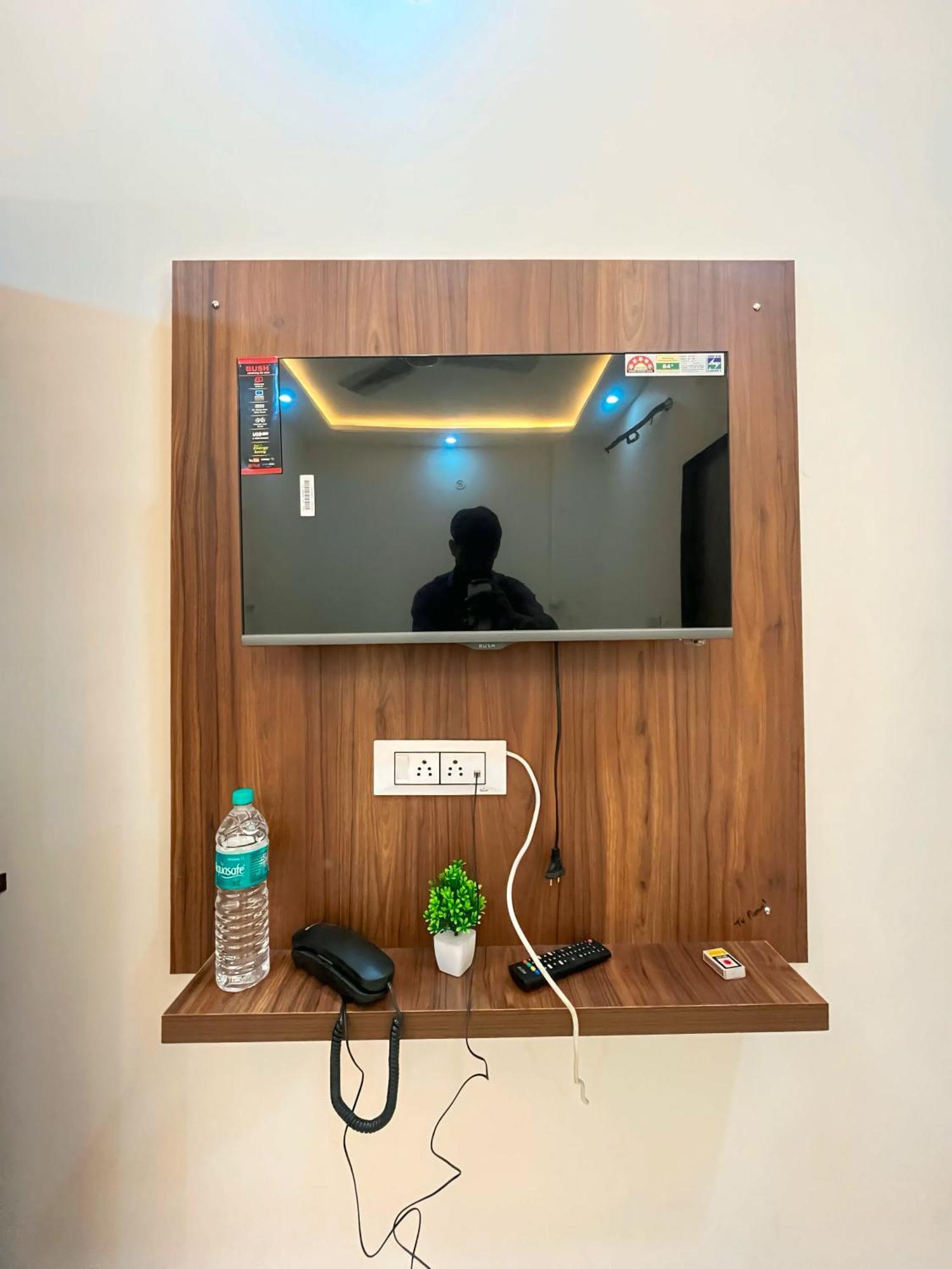 Hotel Pooja 斋浦尔 外观 照片